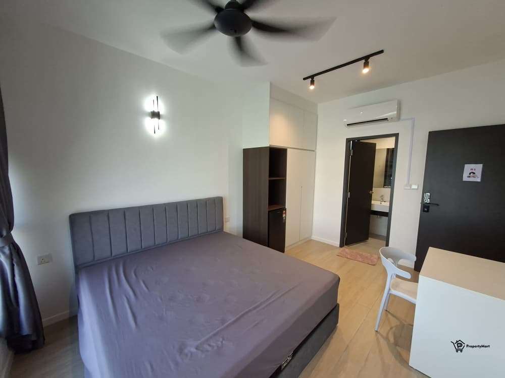 Include Electric Master Room for rent