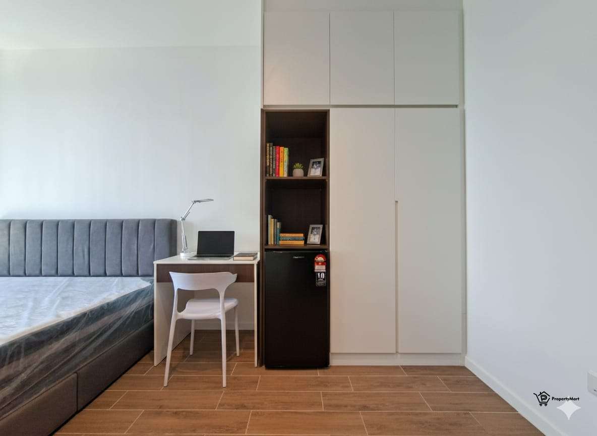 Include Electric Master Room for rent