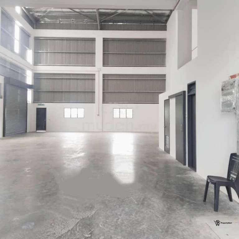 1.5 Storey Semi-D Light Industry Corner Unit In Palmera @ Bukit Minyak