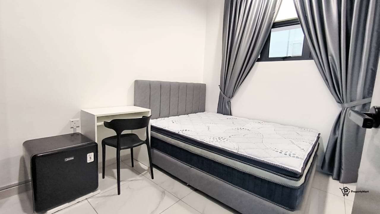 Sinaran single room for rent