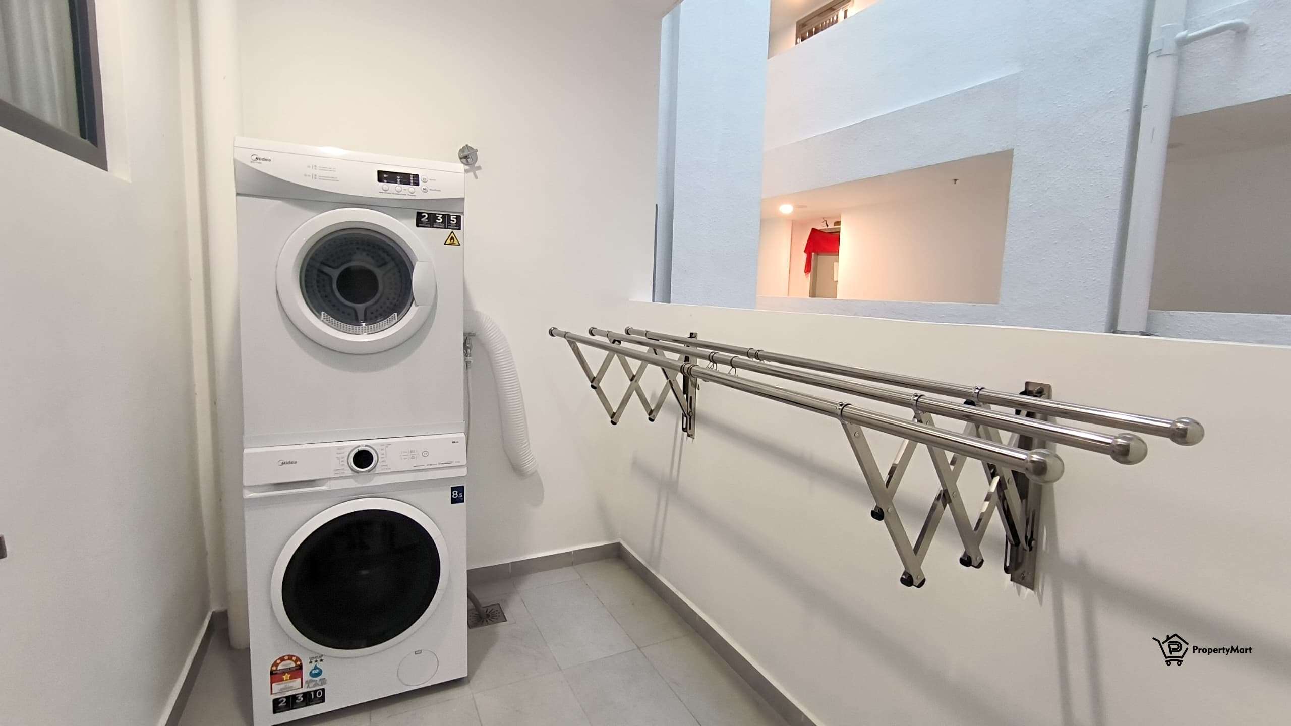 Sinaran single room for rent